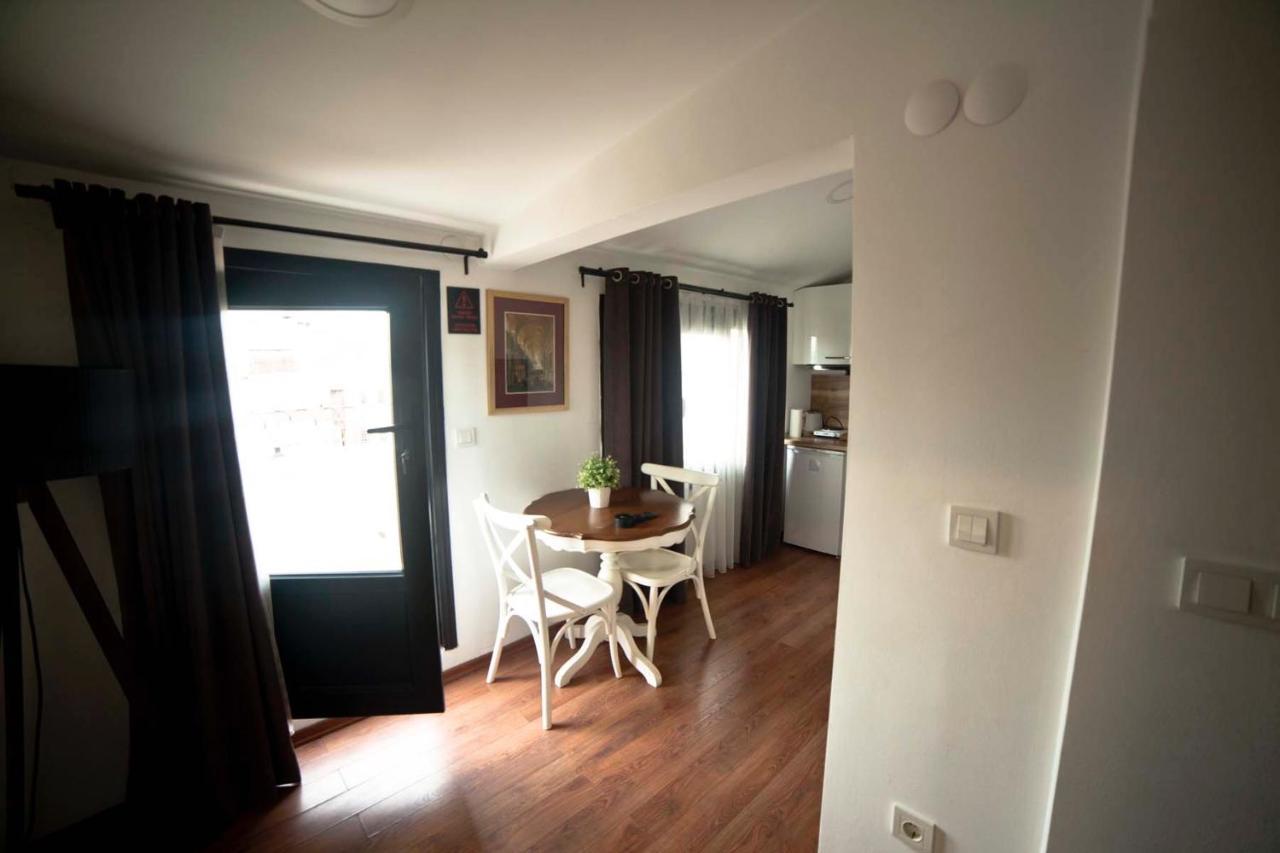 Galata Cicek Suites อิสตันบูล ภายนอก รูปภาพ