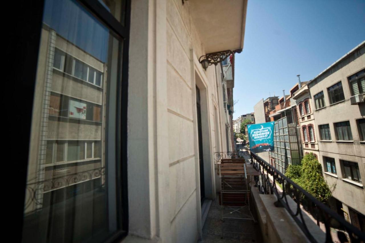Galata Cicek Suites อิสตันบูล ภายนอก รูปภาพ