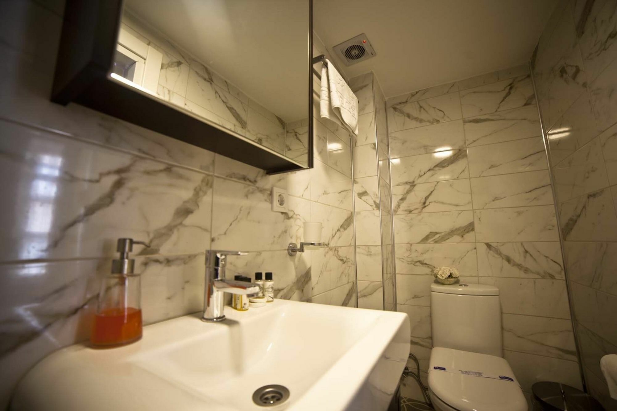 Galata Cicek Suites อิสตันบูล ภายนอก รูปภาพ